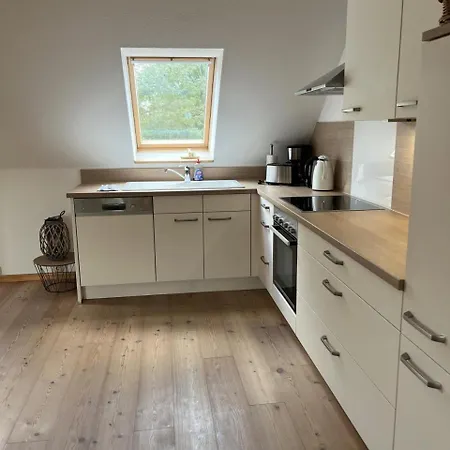 Freya Apartment *